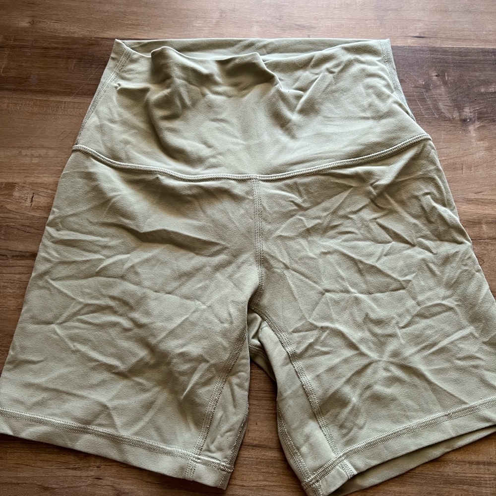 Lululemon Align 4inch shorts